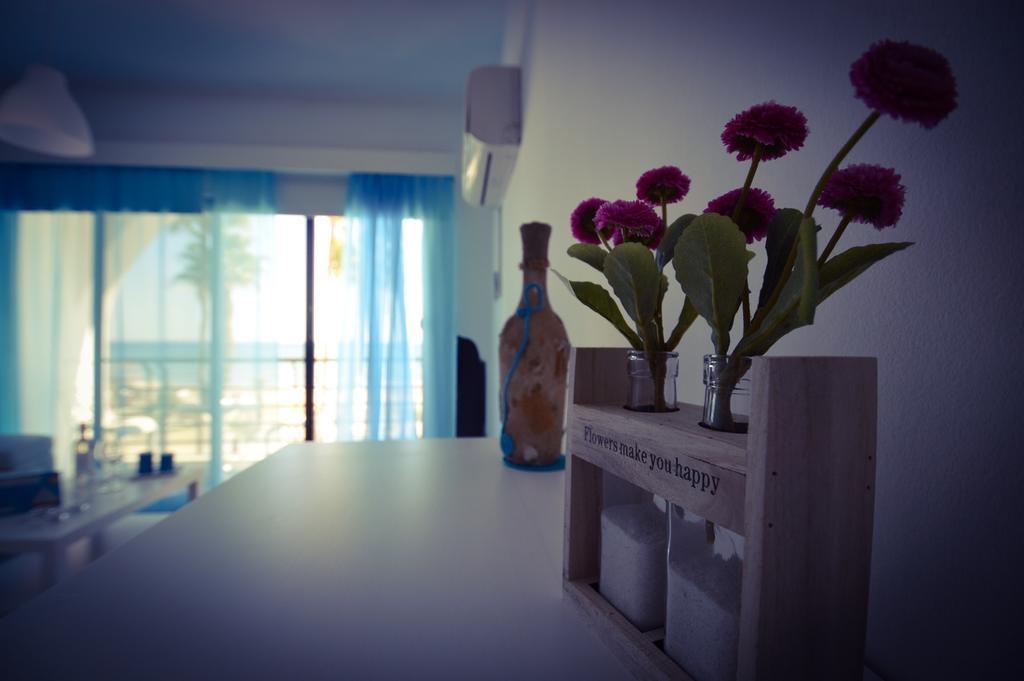 לרנקה Krasas Beach Apartment Rentals חדר תמונה